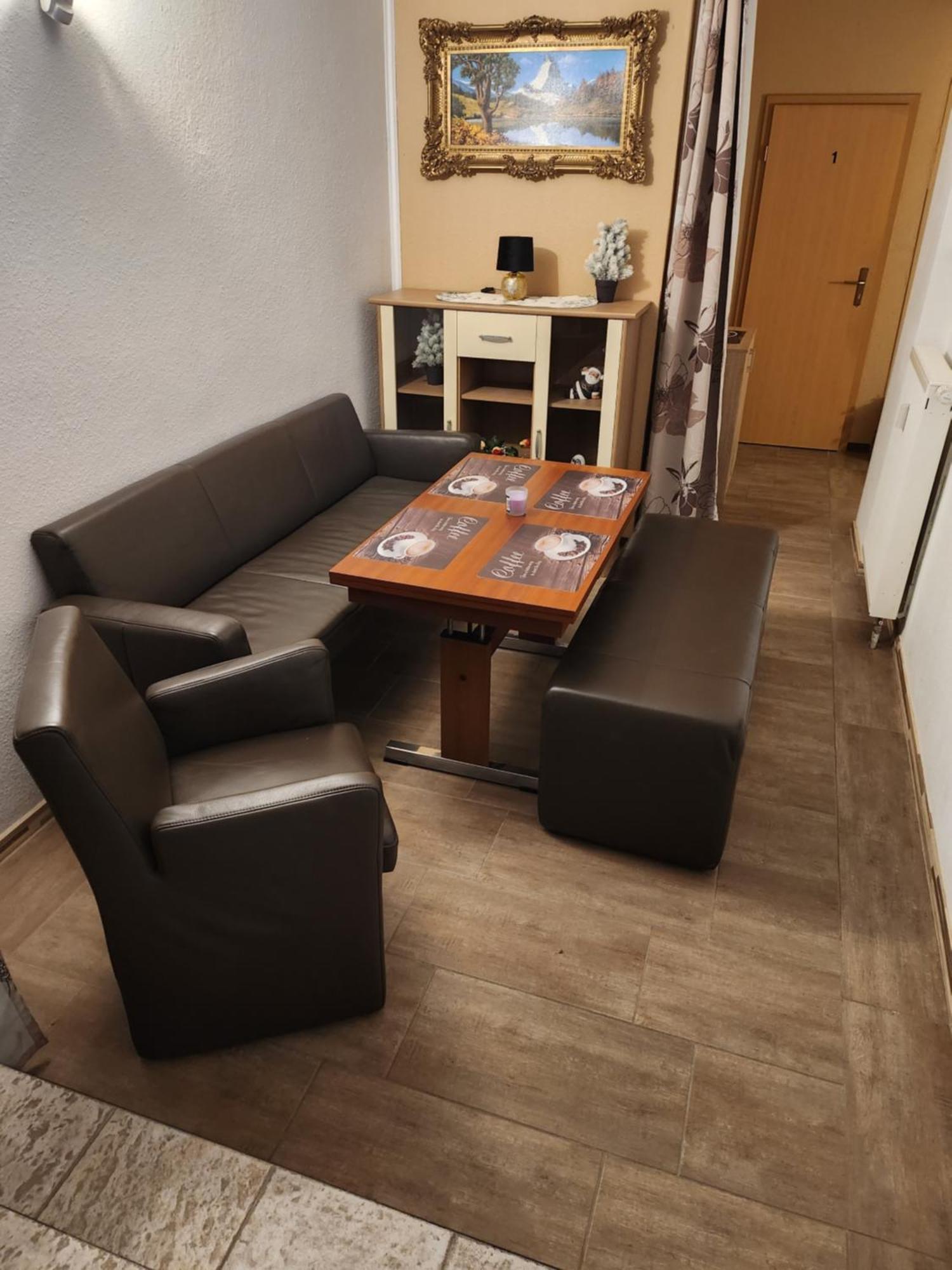 Halle, Top -Preise, 79 Qm Sd Fewo, Eg, Wahlweise Mit 1- 3 Dz, Tv Lounge, Kueche, Bad Wc Einfach Und Gut, Langzeitmieter Vb Preise Halle  Exterior photo