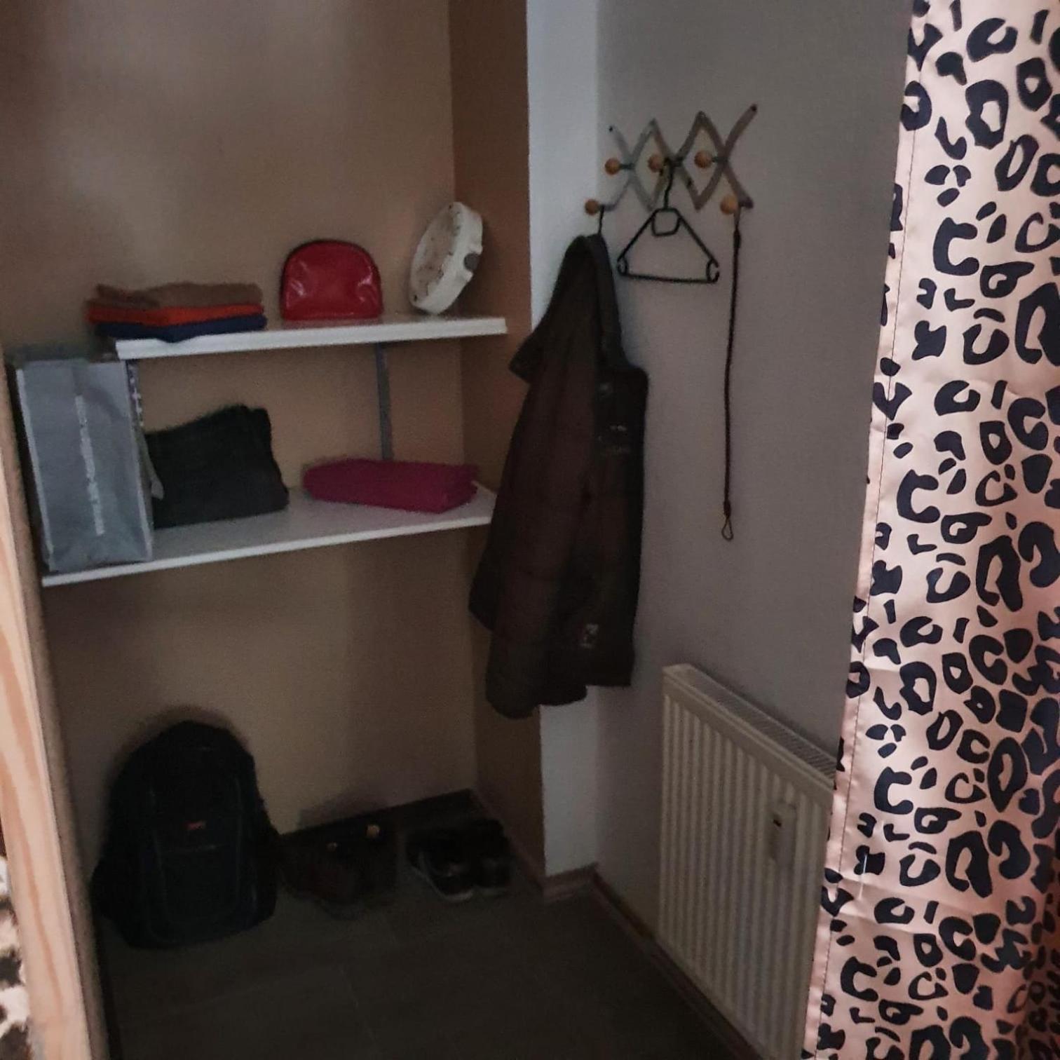 Halle, Top -Preise, 79 Qm Sd Fewo, Eg, Wahlweise Mit 1- 3 Dz, Tv Lounge, Kueche, Bad Wc Einfach Und Gut, Langzeitmieter Vb Preise Halle  Exterior photo